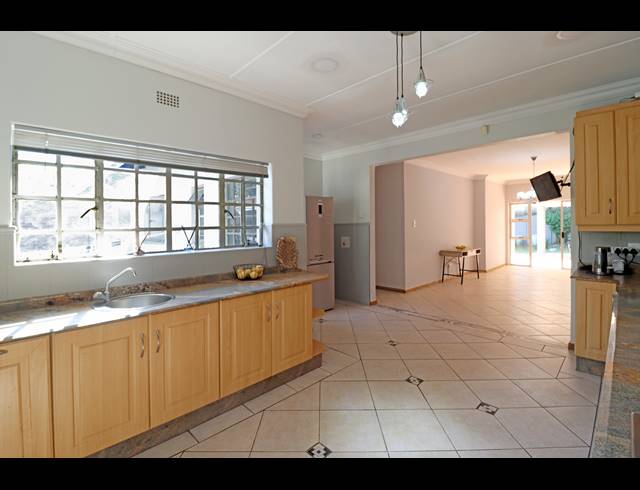 4 BEDROOM HOUSE FOR SALE IN HURLINGHAM